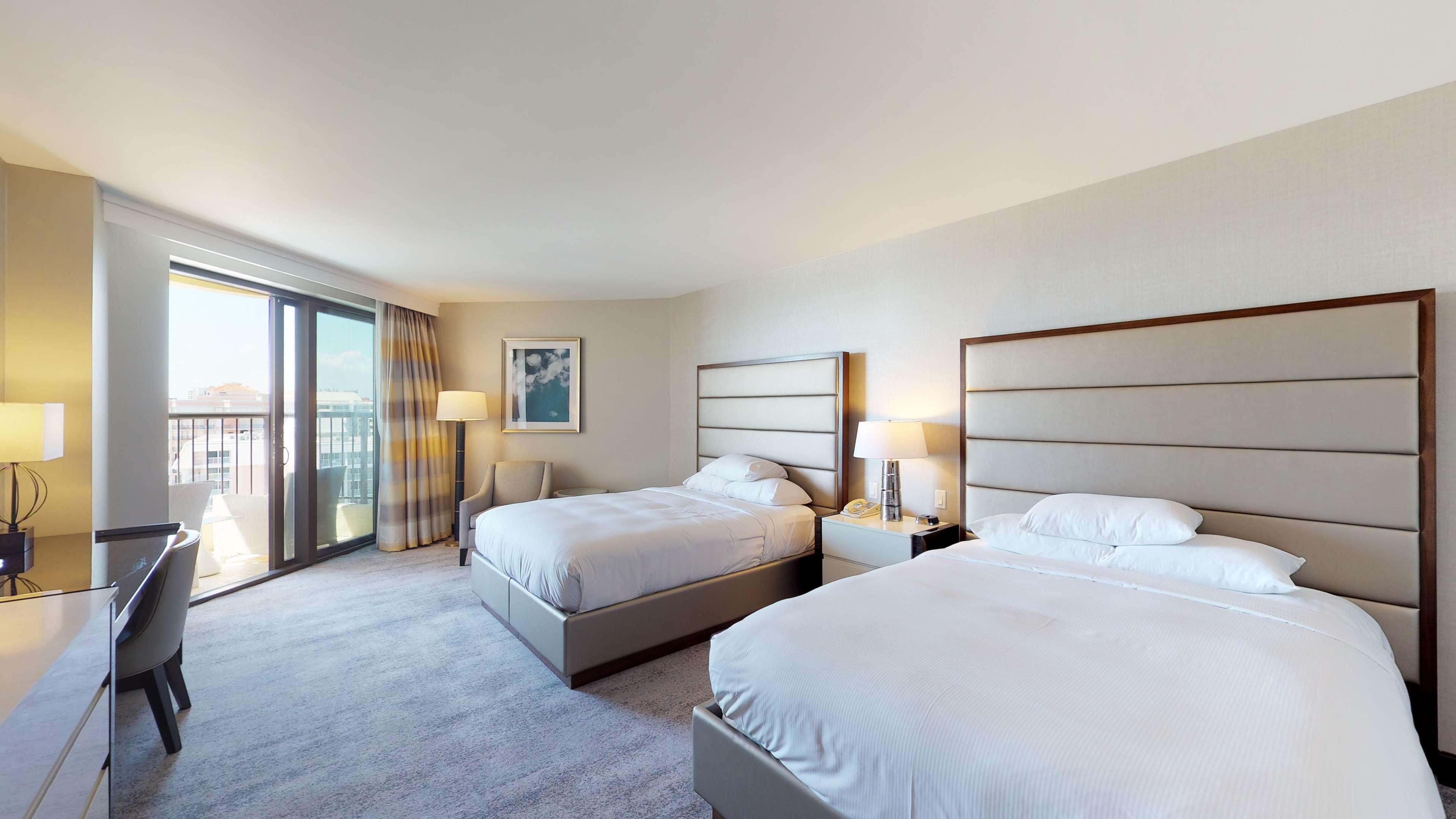Hilton Marco Island Beach Resort And Spa Dış mekan fotoğraf