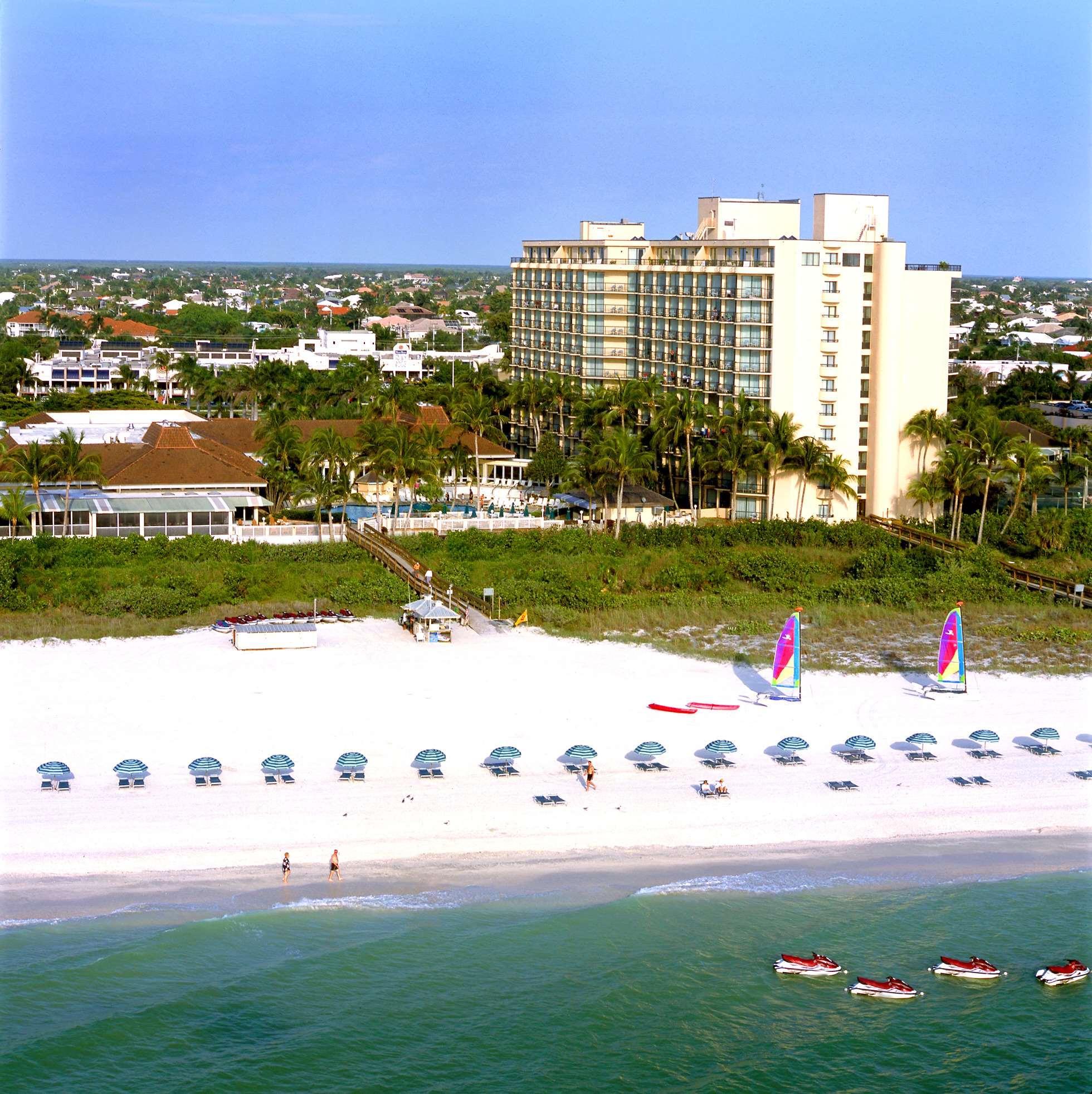 Hilton Marco Island Beach Resort And Spa Restoran fotoğraf