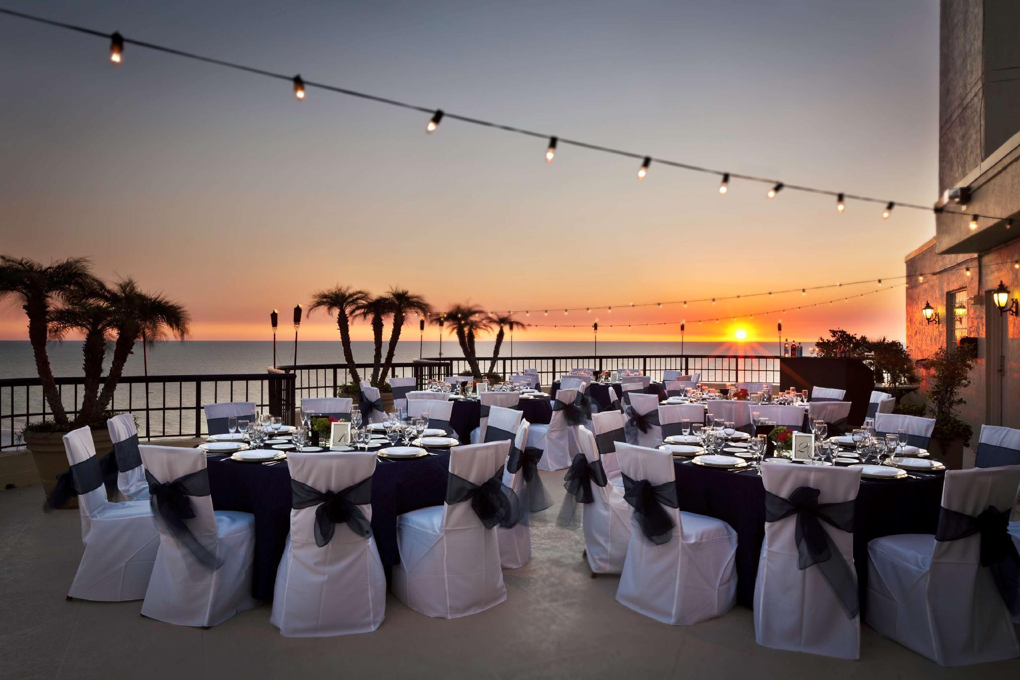 Hilton Marco Island Beach Resort And Spa Restoran fotoğraf