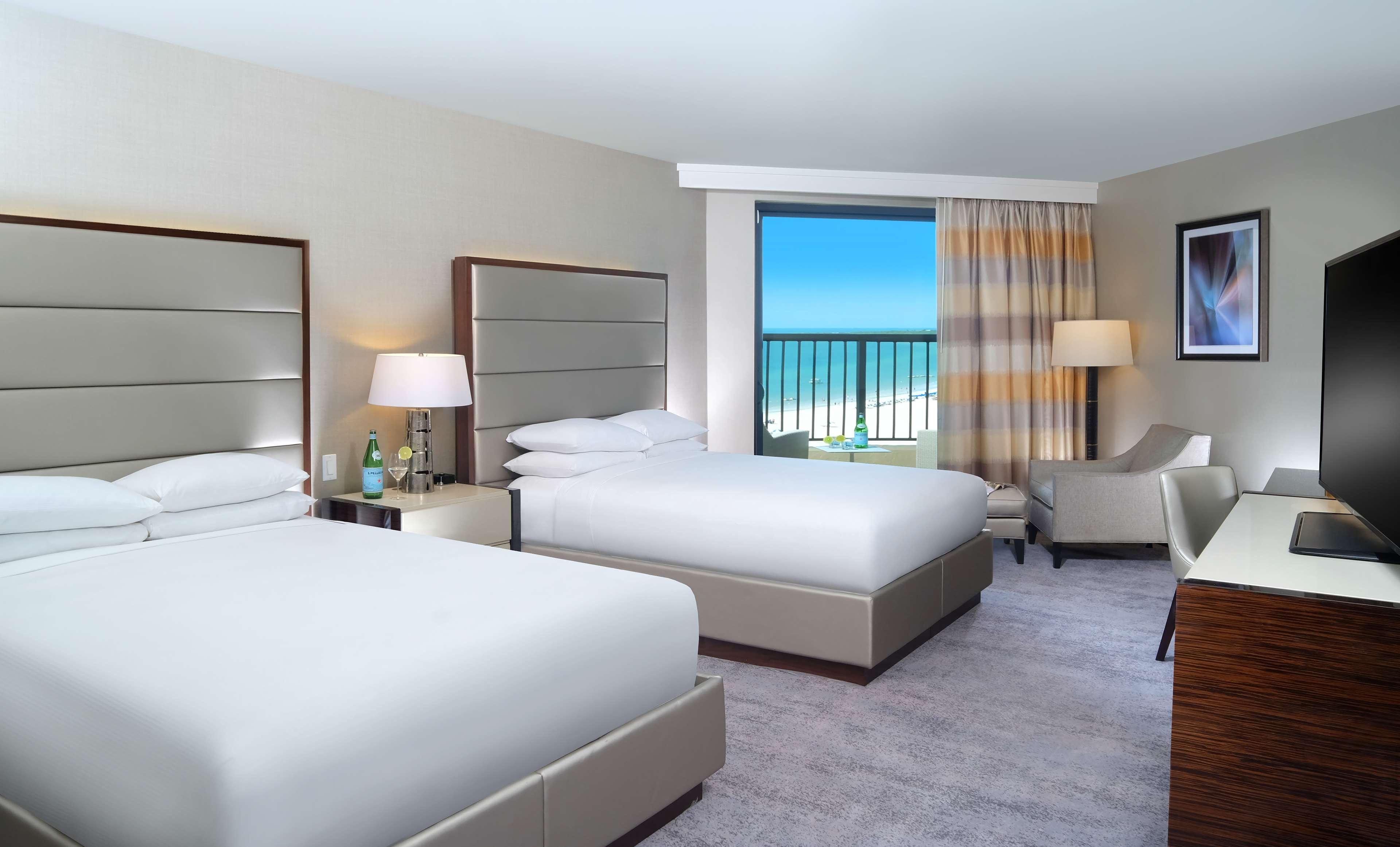 Hilton Marco Island Beach Resort And Spa Dış mekan fotoğraf